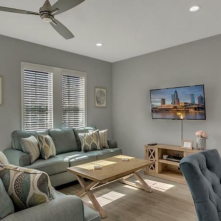 Appartamento New 3/2 Duplex Minutes From Heart Of Tampa -Unit B Esterno foto