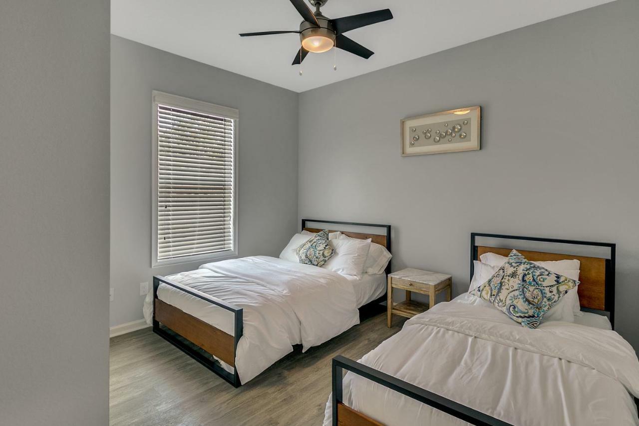 Appartamento New 3/2 Duplex Minutes From Heart Of Tampa -Unit B Esterno foto