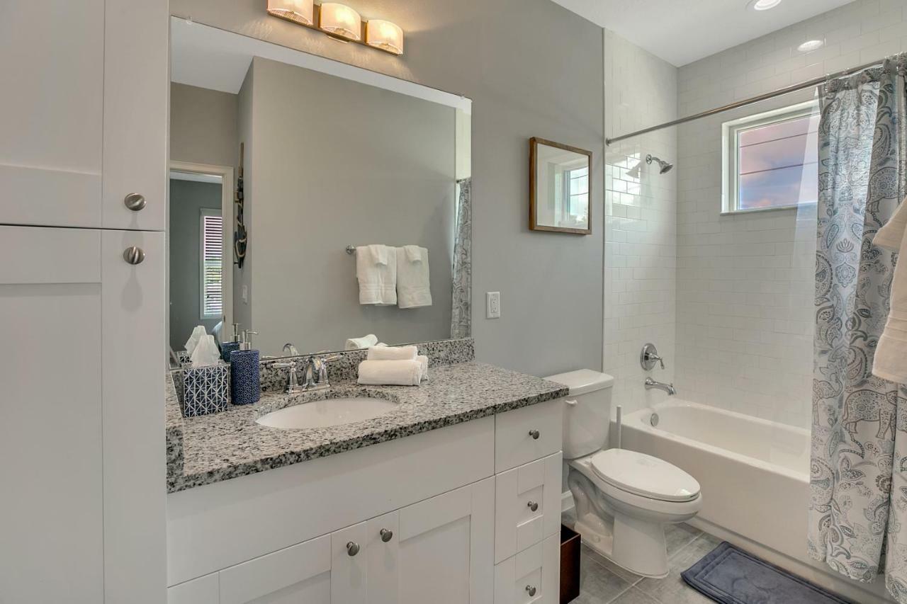 Appartamento New 3/2 Duplex Minutes From Heart Of Tampa -Unit B Esterno foto