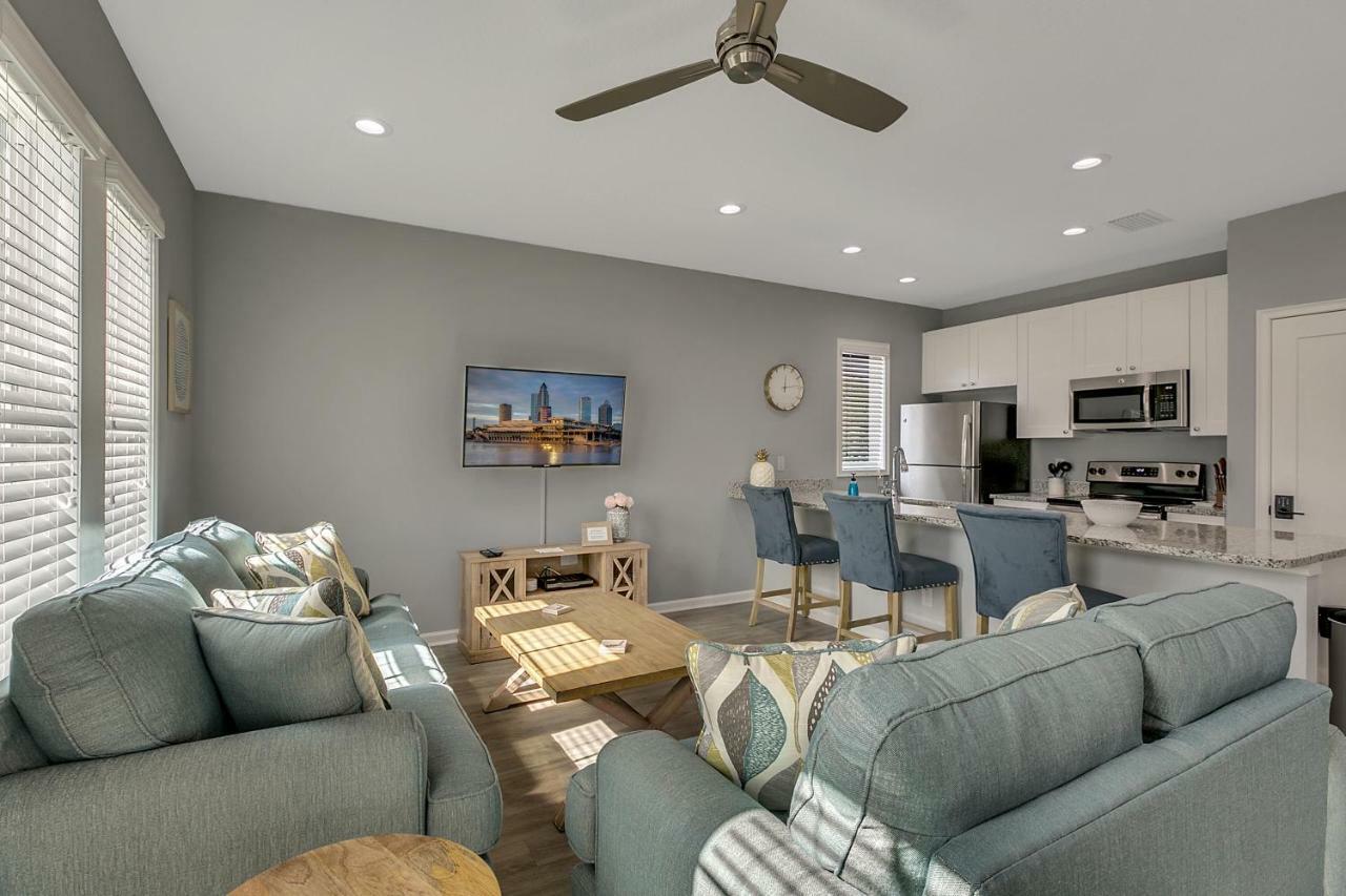 Appartamento New 3/2 Duplex Minutes From Heart Of Tampa -Unit B Esterno foto