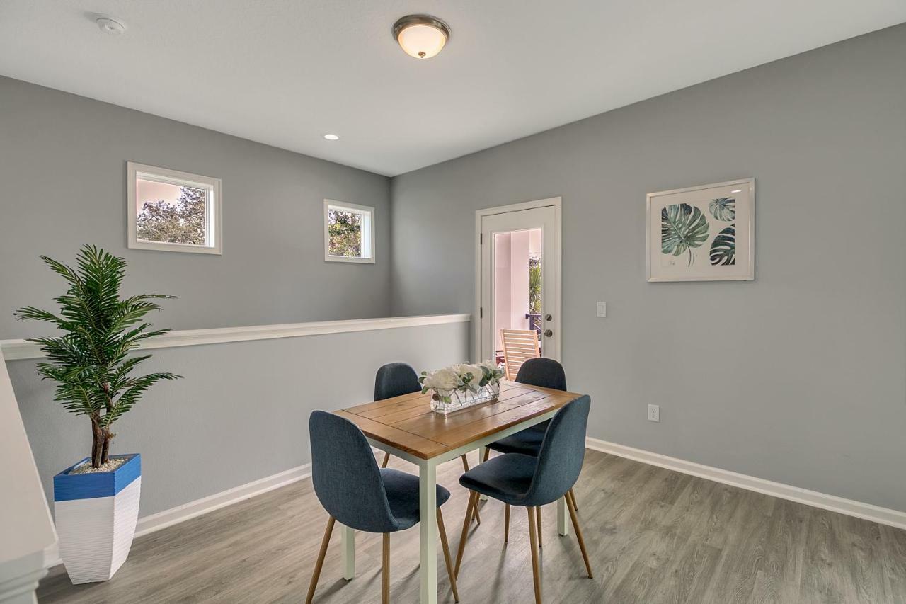 Appartamento New 3/2 Duplex Minutes From Heart Of Tampa -Unit B Esterno foto